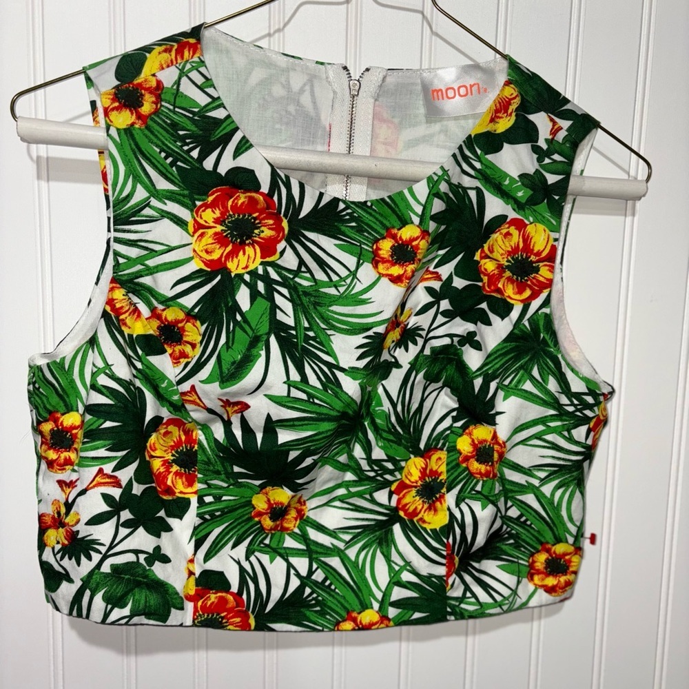 Moon Floral Print Crop Top| Size Medium
